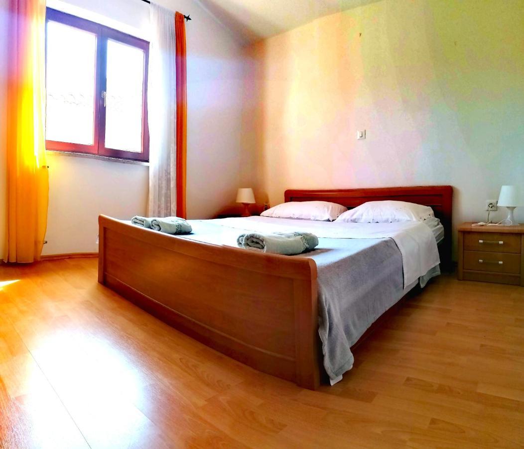 Villa House Manola Rovigno Esterno foto