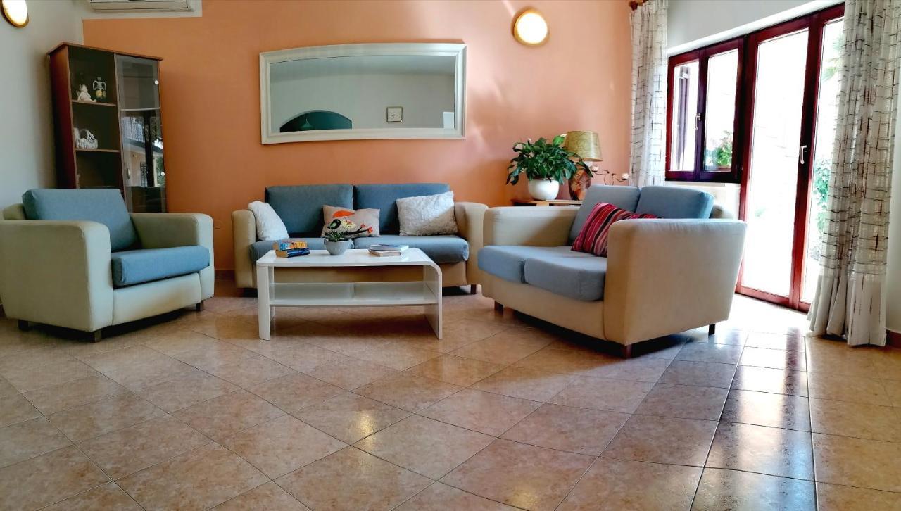 Villa House Manola Rovigno Esterno foto