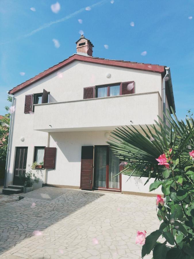 Villa House Manola Rovigno Esterno foto